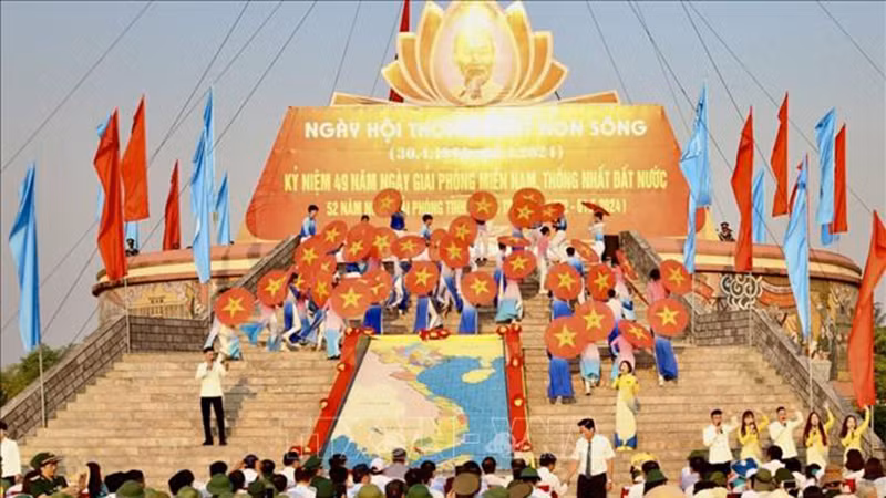 Художественный номер в рамках церемонии. Фото: ВИА