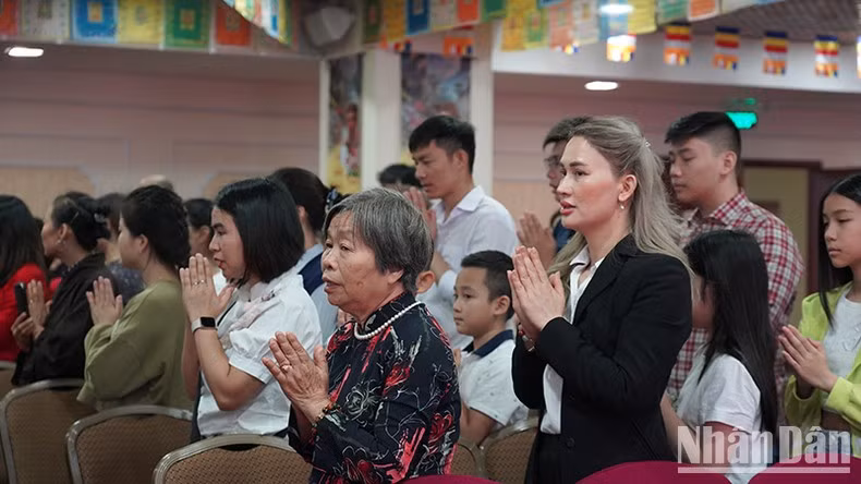 Вьетнамские буддисты, проживающие в Российской Федерации. Фото: Тхюи Ван