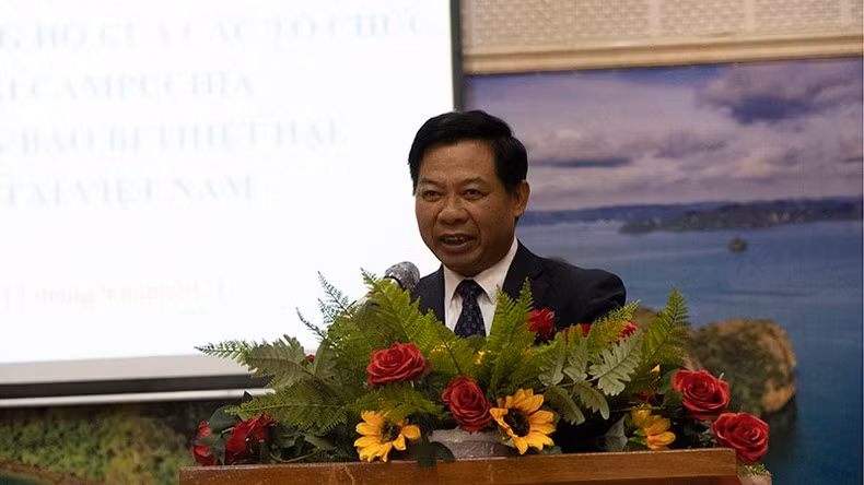 Посол Вьетнама в Камбодже Нгуен Хюи Танг выступает с речью. Фото: Нгуен Хиеп