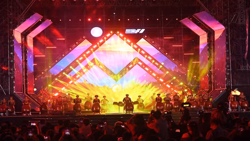 Художественный номер на церемонии открытия «Amazing Binh Dinh Fest 2024».