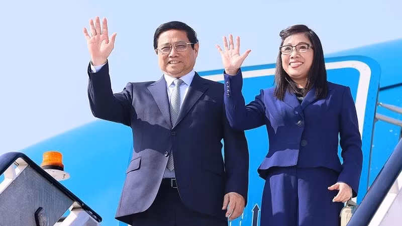 Премьер-министр Вьетнама Фам Минь Тьинь с супругой. Фото: ВИА