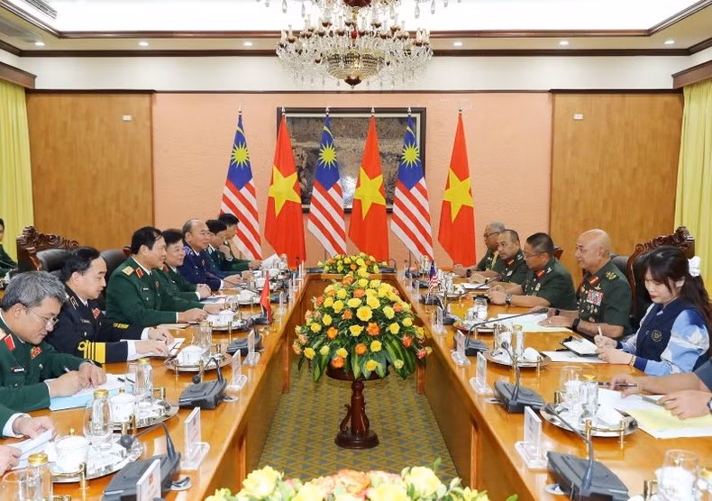 Общий вид переговоров. Общий вид переговоров.