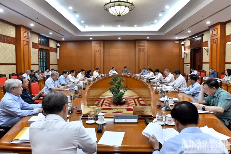 Общий вид заседания в здании ЦК КПВ. Фото: Данг Кхоа