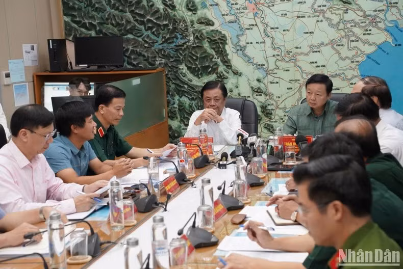 Участники совещания.