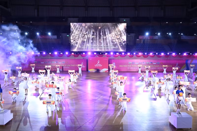 Генеральная репетиция открытия 13-х Игр школьников Юго-Восточной Азии