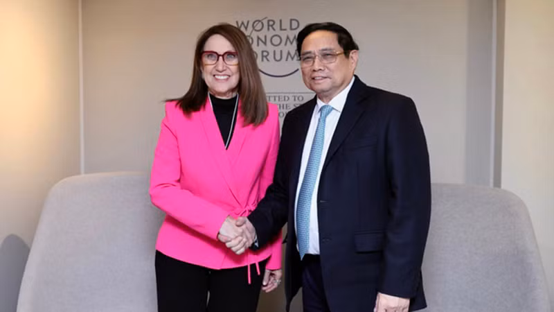 Премьер-министр Фам Минь Тьинь и Генеральный секретарь ЮНКТАД Ребека Гринспан. Фото: VGP