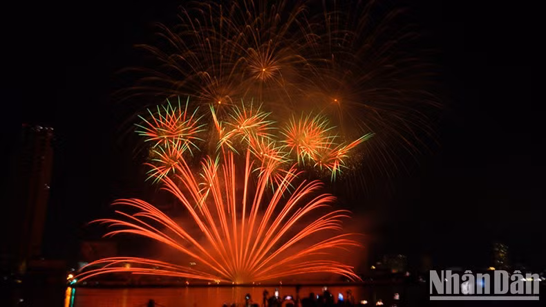 На фестивале команда Франции передает послание силы, могущества и человеческих связей.