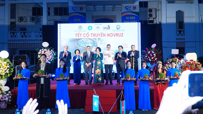 Делегаты на мероприятии. Фото: Посольство Азербайджана во Вьетнаме