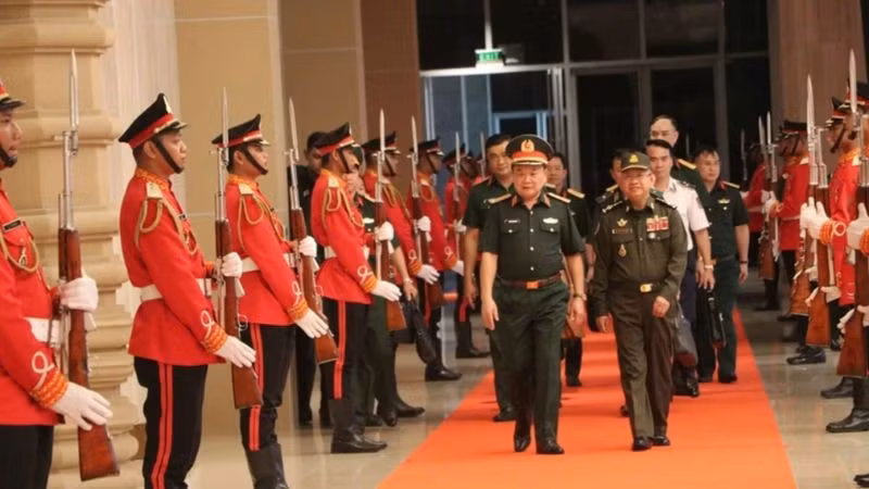 Генерал-полковник Хоанг Суан Тьиен во главе вьетнамской делегации принимает участие в диалоге. Фото: Нгуен Хиеп