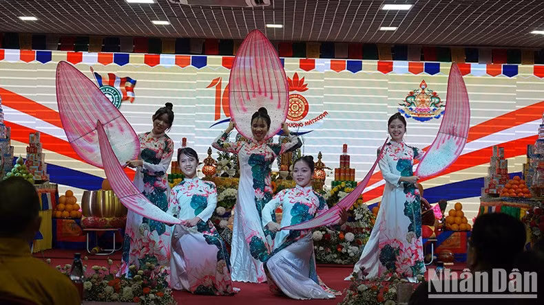 Культурные мероприятия в рамках праздника. Фото: Тхюи Ван