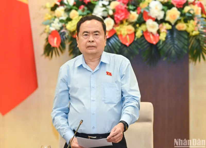 Председатель НС Чан Тхань Ман выступает с заключительной речью. Фото: Зюи Линь Председатель НС Чан Тхань Ман выступает с заключительной речью. Фото: Зюи Линь