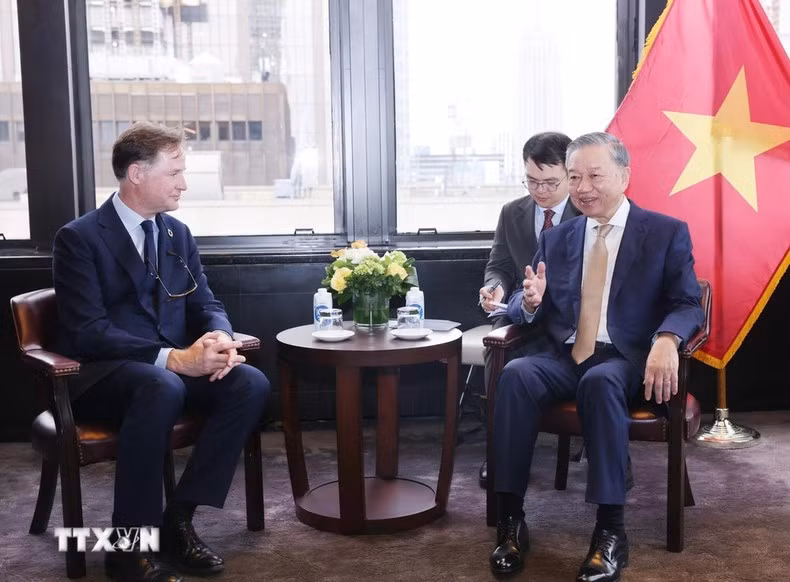 Генеральный секретарь ЦК КПВ, Президент То Лам принимает руководителя корпорации Meta. Фото: ВИА