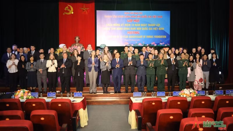 Участники мероприятия. Фото: qdnd.vn