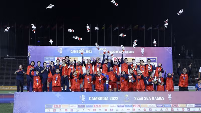 Хюинь Ньы и товарищи по команде готовы к Чемпионату мира 2023 года. Фото: ВИА