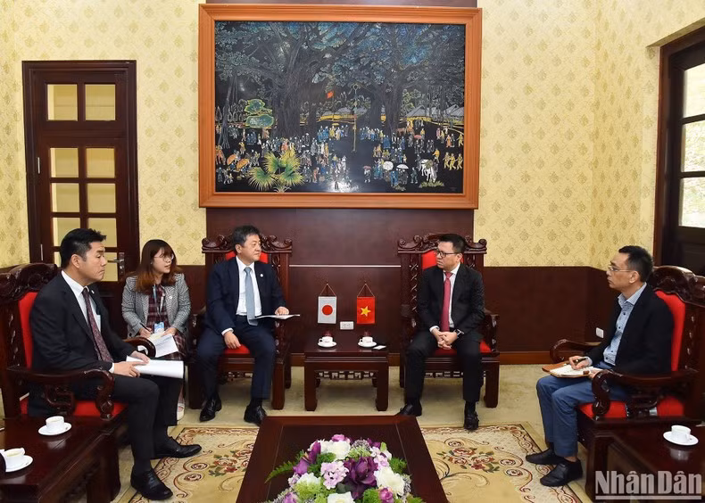 Общий вид приема. Фото: Тхюи Нгуен