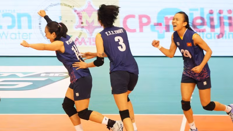 Женская сборная Вьетнама по волейболу обыграла команду Южной Кореи со счетом 3:2. Фото: HT