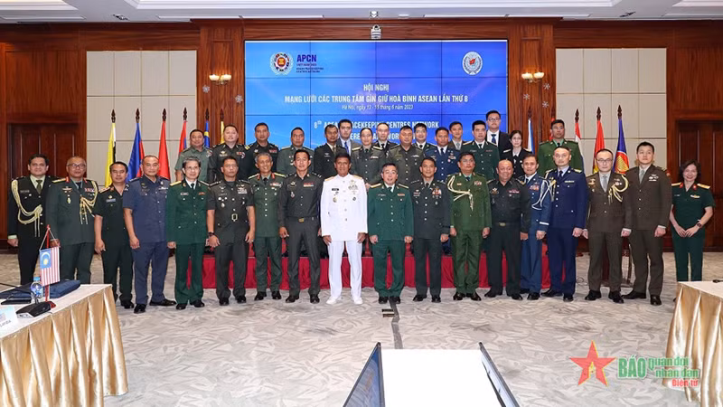 Участники конференции. Фото: qdnd.vn