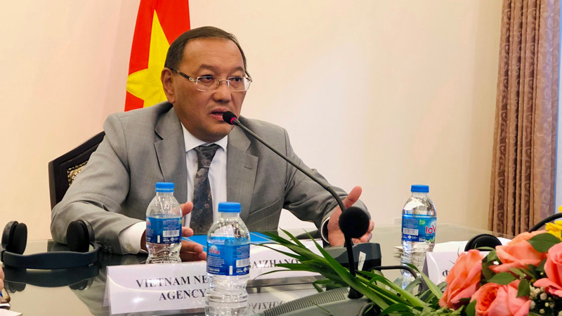 Посол Казахстана во Вьетнаме Ерлан Байжанов. Фото: dangcongsan.vn