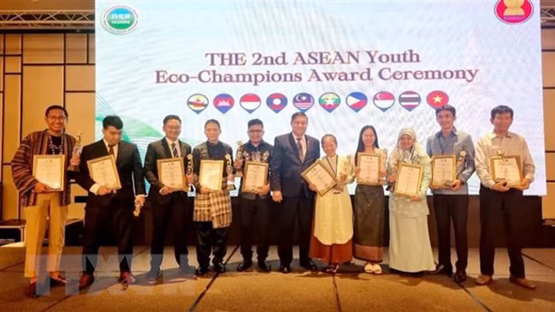 Церемония вручения Премии молодого экологического чемпиона АСЕАН. Фото: ВИА