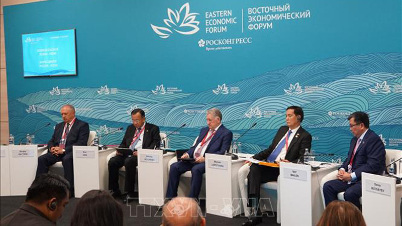 Участники ВЭФ-2023. Фото: ВИА