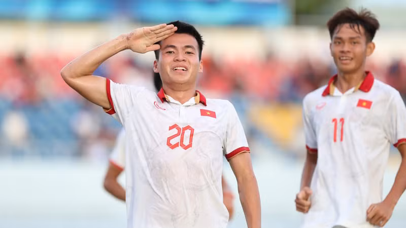 Вьетнамские футболисты празднуют гол. Фото: WS