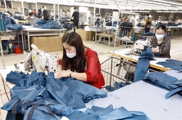 Линия производства текстиля для экспорта.