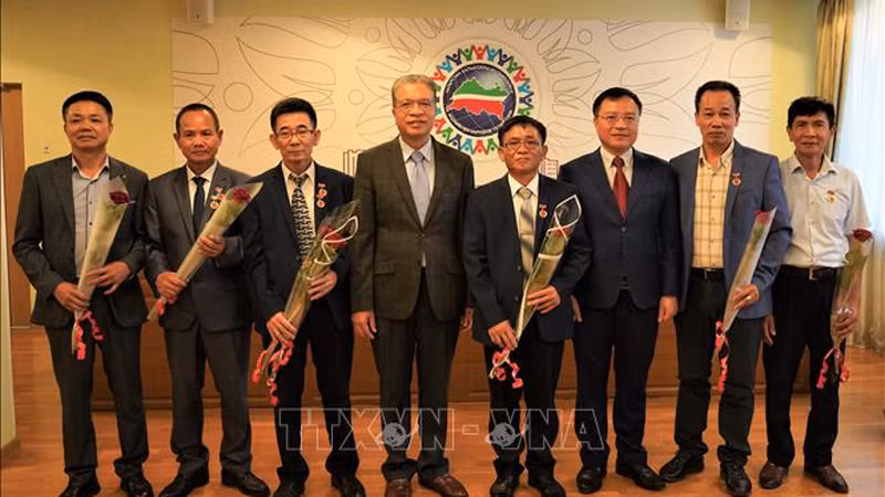 Церемония вручения значков. Фото: ВИА