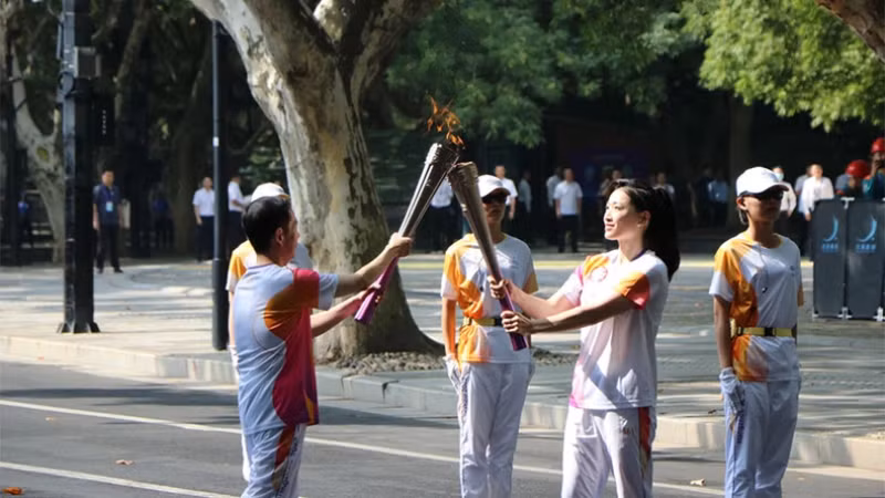 Эстафета огня 19-х Азиатских игр. Фото: People.com.cn