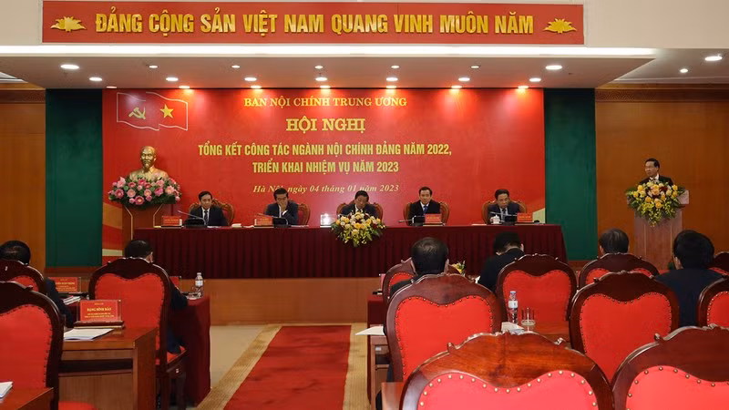 Общий вид конференции по подведению итогов работы органов внутренних дел Партии в 2022 году и определению задач на 2023 год.