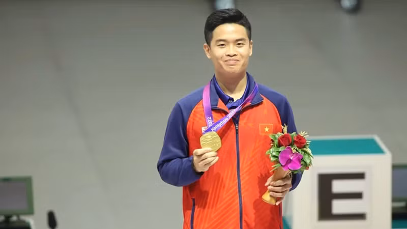 Фам Куанг Хюи принес Вьетнаму первую золотую медаль на ASIAD 19. Фото: BL