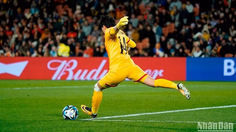 Вратарь Ким Тхань в этом матче выполнила много отличных сейвов. Фото: До Дат