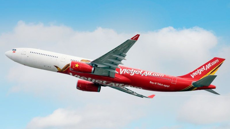 Самолет A330 авиакомпании Vietjet Air.