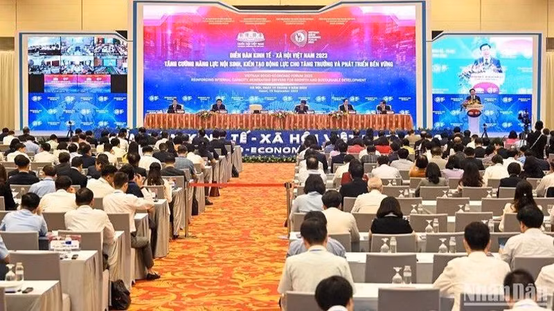 Общий вид форума. Фото: Зюи Линь