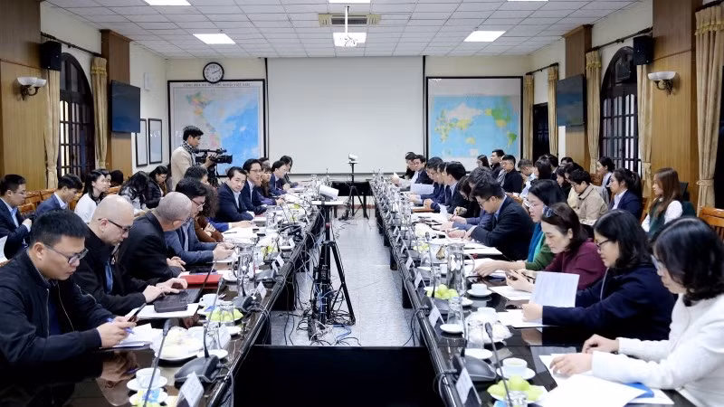 Общий вид заседания.