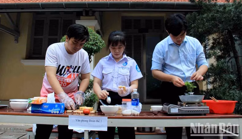 Также по этому поводу в г. Хошимине было проведено множество мероприятий, посвященных Международному женскому дню. В частности, Университет естественных наук (Национальный университет г. Хошимина) провел конкурс по случаю Международного женского дня.
