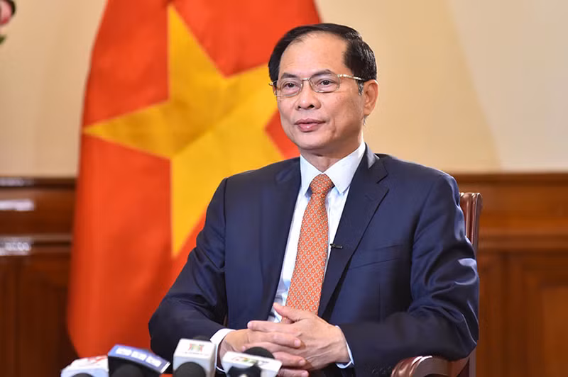 Вице-премьер, Министр иностранных дел Буй Тхань Шон. Фото: baoquocte.vn