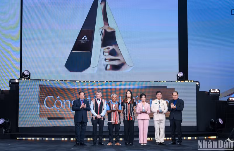 3 проекта были названы в категории «Перспективные проекты».