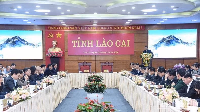 Общий вид рабочей встречи. Фото: Чан Хай