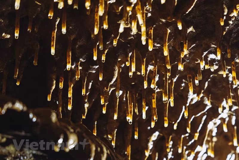 Крошечные капли воды настойчивы и талантливы в создании бесценных даров для человечества.