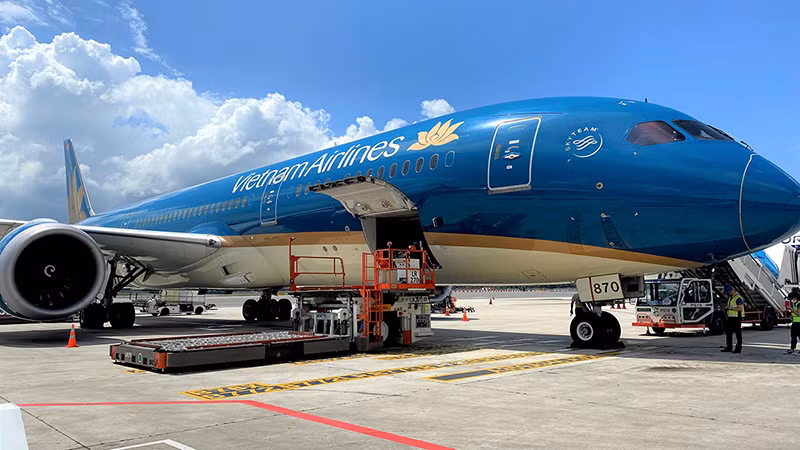 Вьетнамская авиакомпания Vietnam Airlines вошла в список 100 лучших авиакомпаний мира. Фото: ВИА