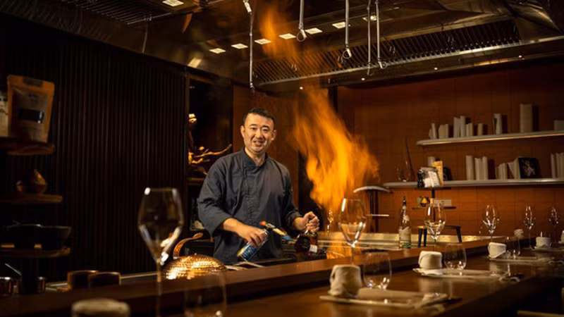 Шеф-повар Хироси Ямагуичи. Фото: thanhnien.vn