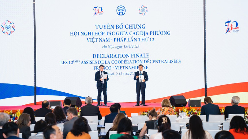 Стороны объявляют о принятии Совместного заявления. Фото: tuoitrethudo.com.vn