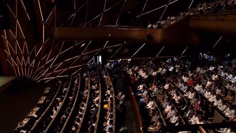 Театр станет местом проведения политических, культурных и художественных программ Партии, Государства, Министерства общественной безопасности, города Ханоя. Фото: Нам Нгуен