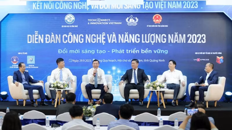 Общий вид Форума.