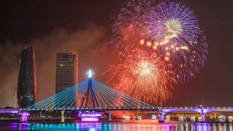 Дананг был признан ведущим местом проведения фестивалей и мероприятий в Азии в 2016 и 2022 годах по версии World Travel Awards. Фото: ВИА