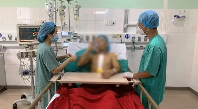 Пациент, получивший орган, был переведен из реанимации. Фото: Центральная больница Хюэ
