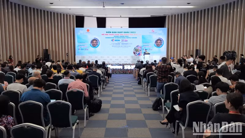 Общий вид церемонии открытия серии мероприятий.