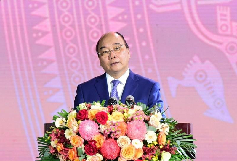 Президент Нгуен Суан Фук выступает на церемонии. Фото: Тхань Дат