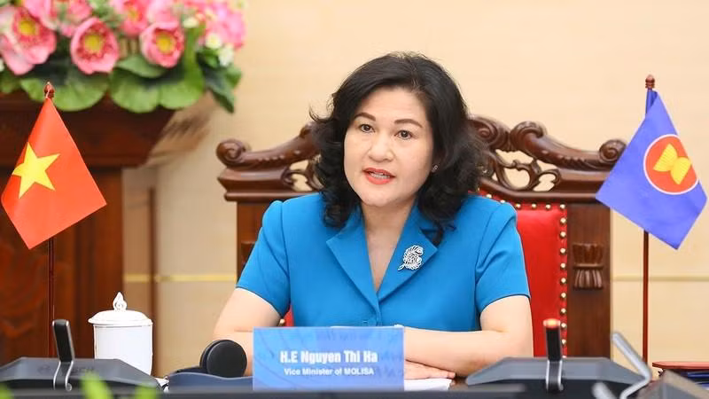 Заместитель министра труда, инвалидов войны и социального обеспечения Нгуен Тхи Ха.