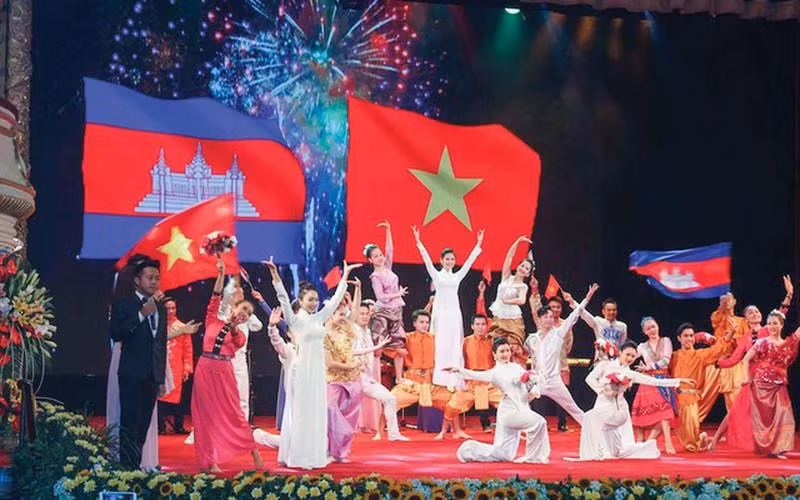 Культурный обмен между Вьетнамом и Камбоджей. Фото: VGP